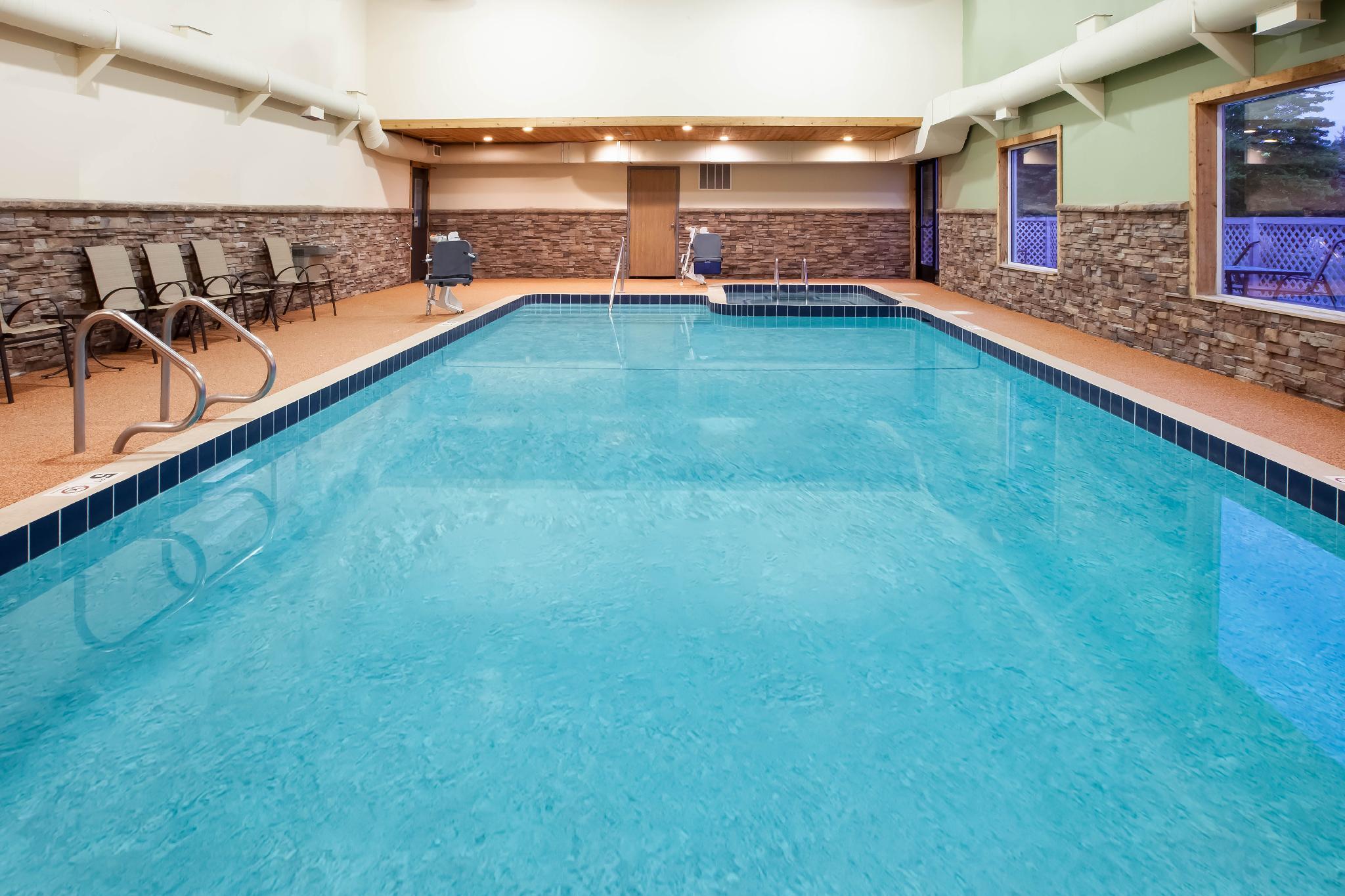 Days Inn By Wyndham Cadillac Esterno foto