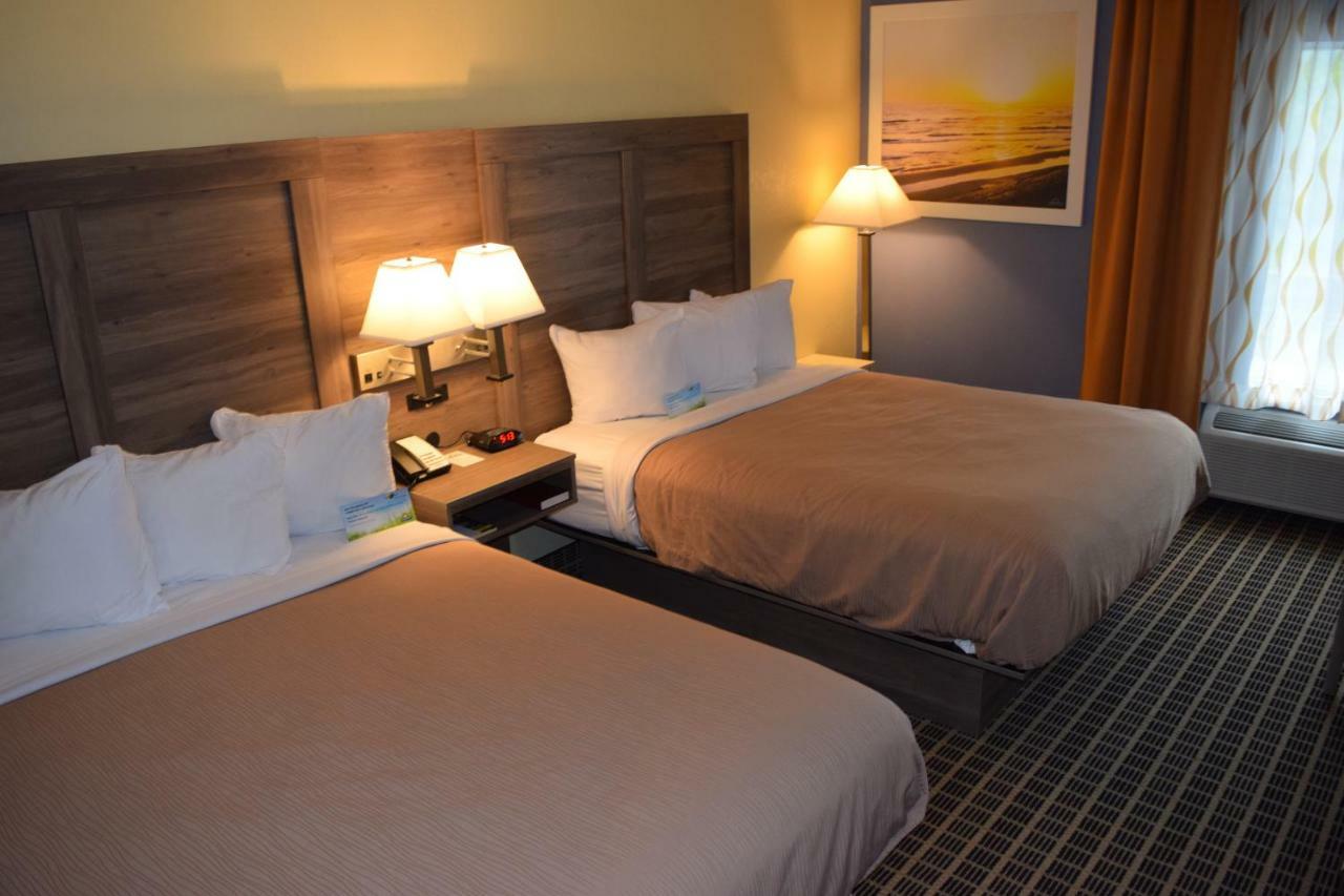 Days Inn By Wyndham Cadillac Esterno foto
